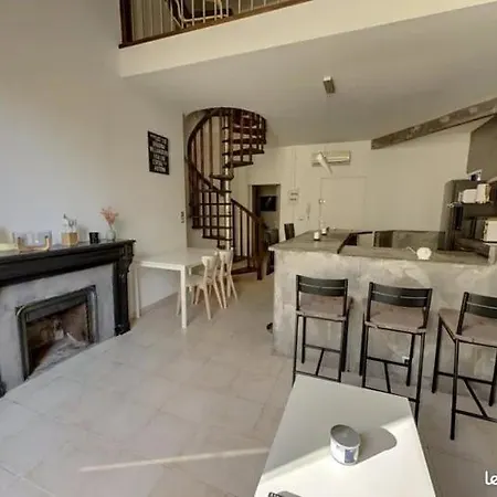 In The Heart Of Nimes' Historic Center Apartment *
