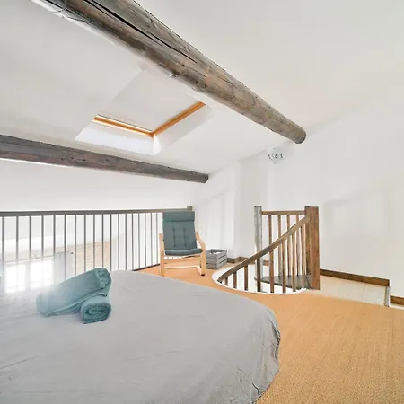 Apartmán In The Heart Of Nimes' Historic Center Nîmes