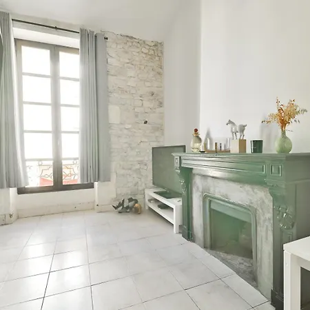 In The Heart Of Nimes' Historic Center Apartment