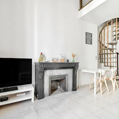 In The Heart Of Nimes' Historic Center Apartmán *